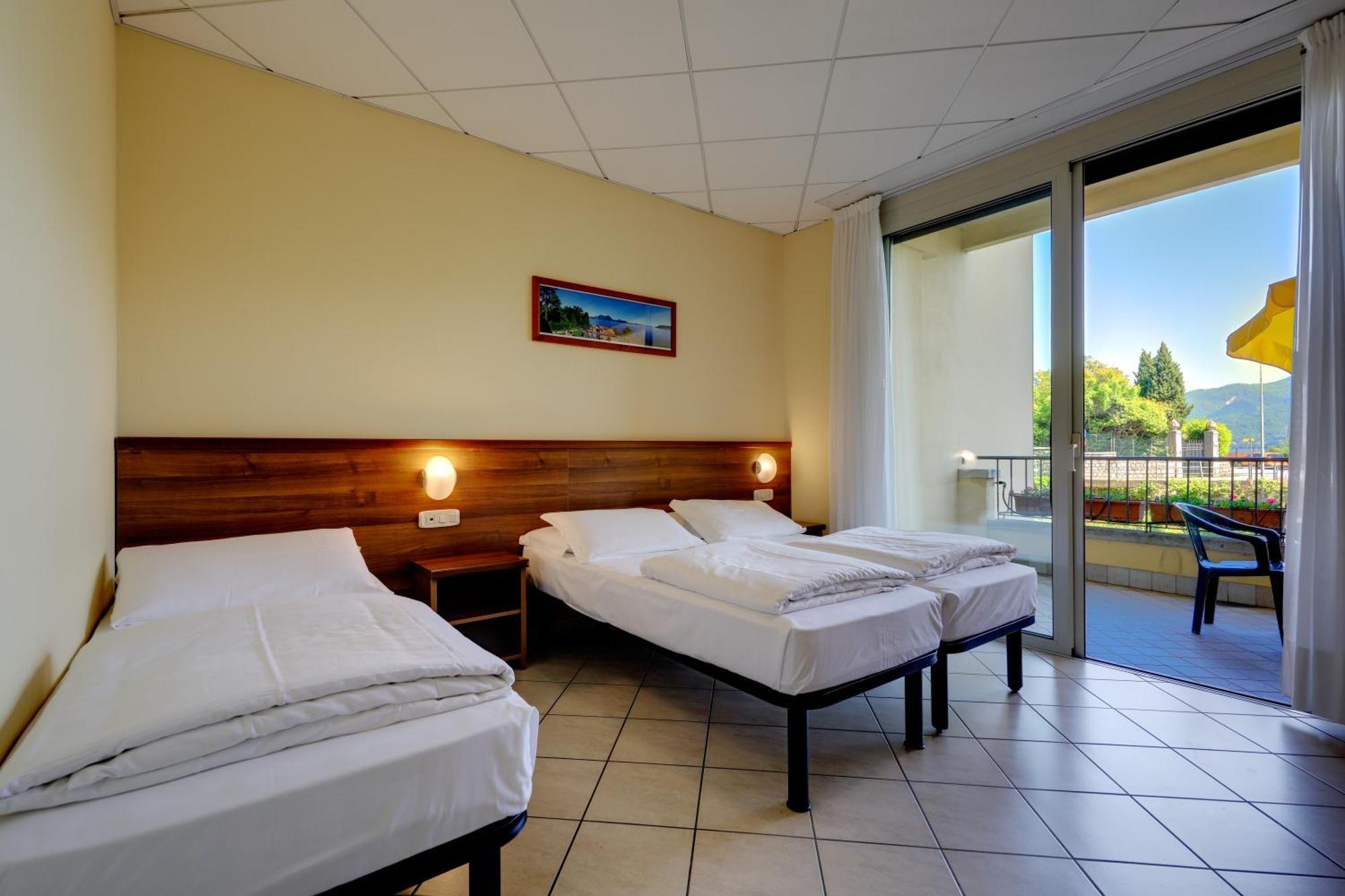Hotel Residence Zust Verbania Exterior photo