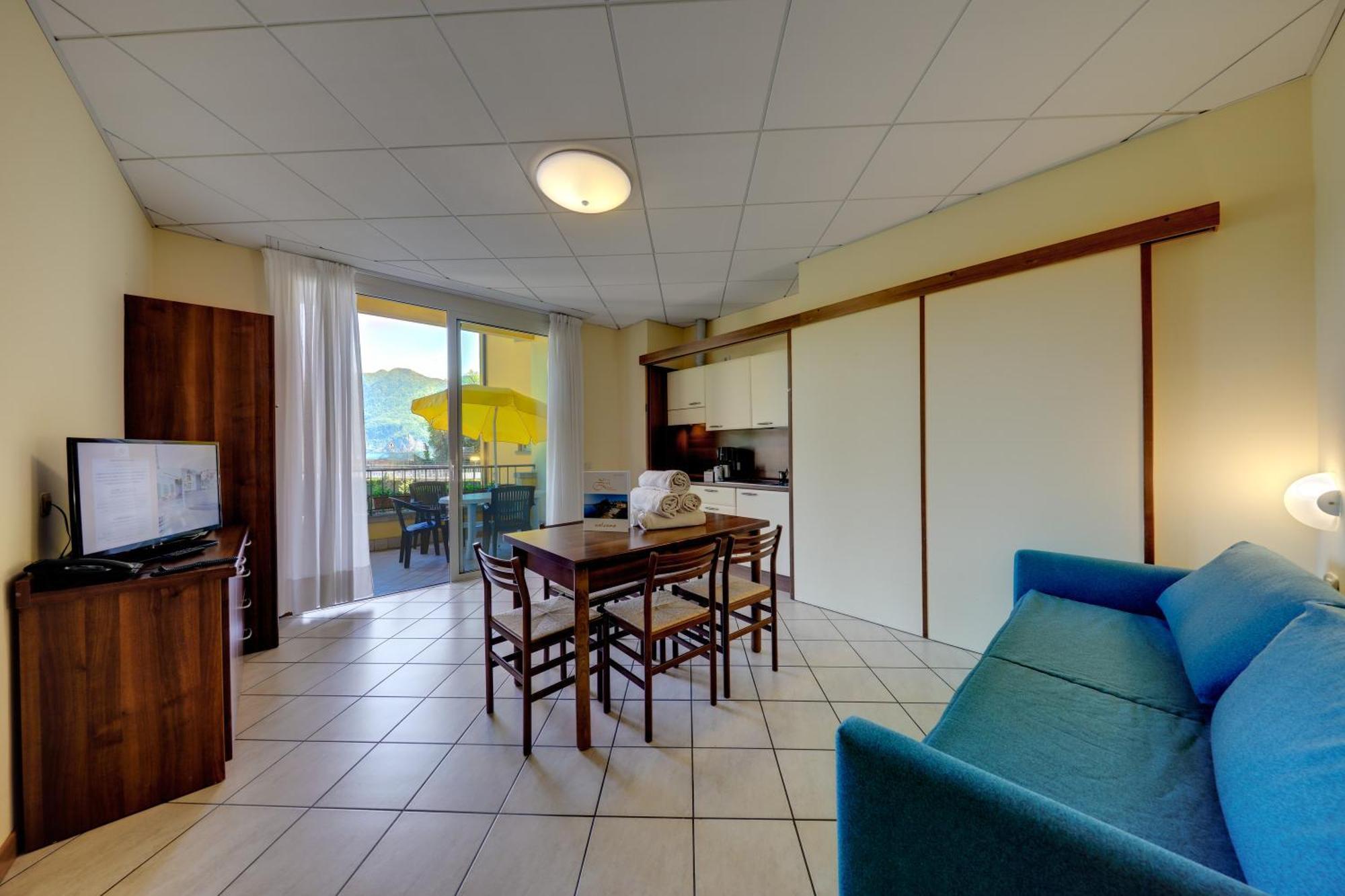 Hotel Residence Zust Verbania Exterior photo